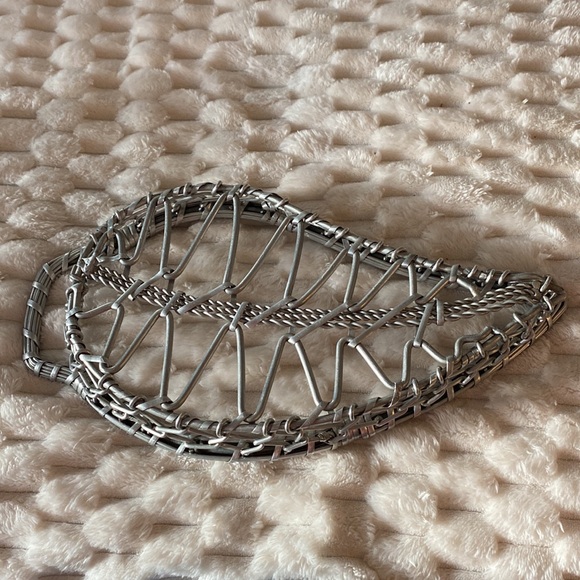 Silver Tone Woven Leaf-Shaped Basket! - Picture 3 of 5